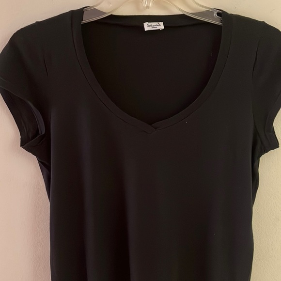 SPLENDID Black V Neck Short Sleeve Tee Size S - Picture 2 of 5